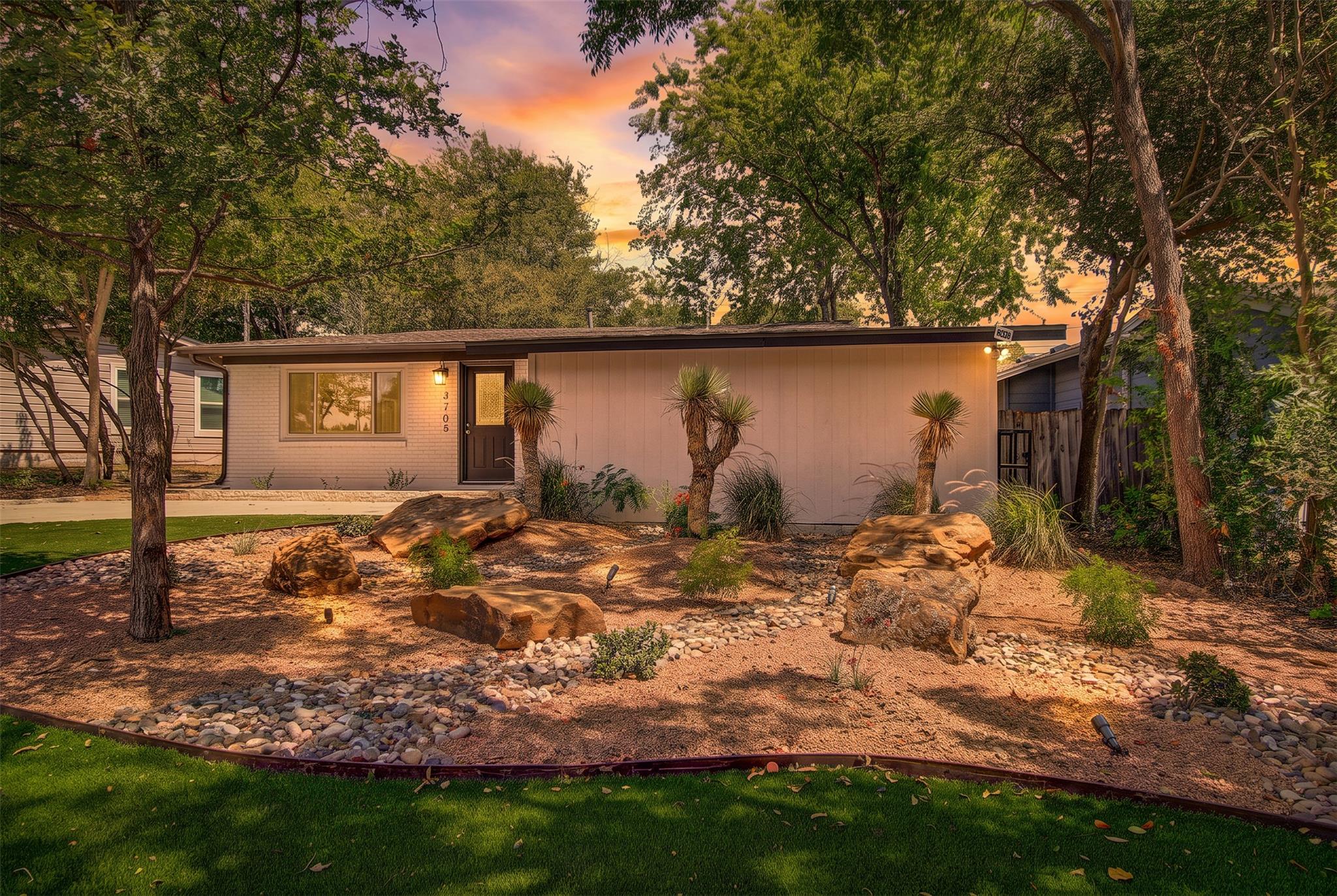 Listing photo 1 of 3705  Tower View Ct