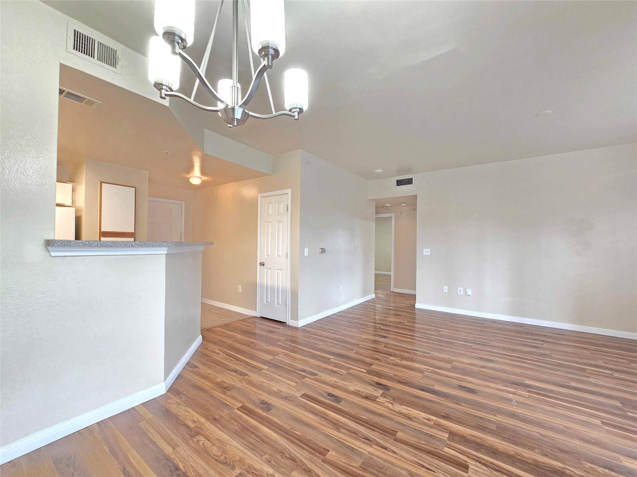 Listing photo 1 of 2320  Gracy Farms Ln  #1123