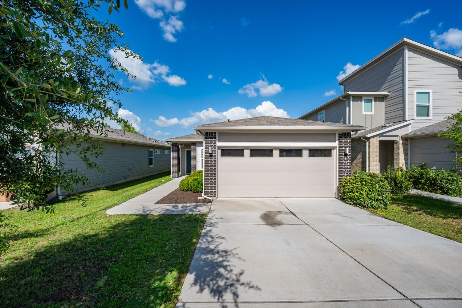 Listing photo 1 of 10801  Meris Ln