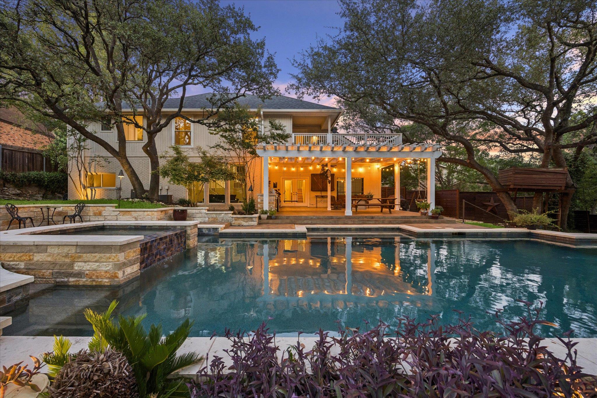 Listing photo 1 of 6302  Mountain Park Cv