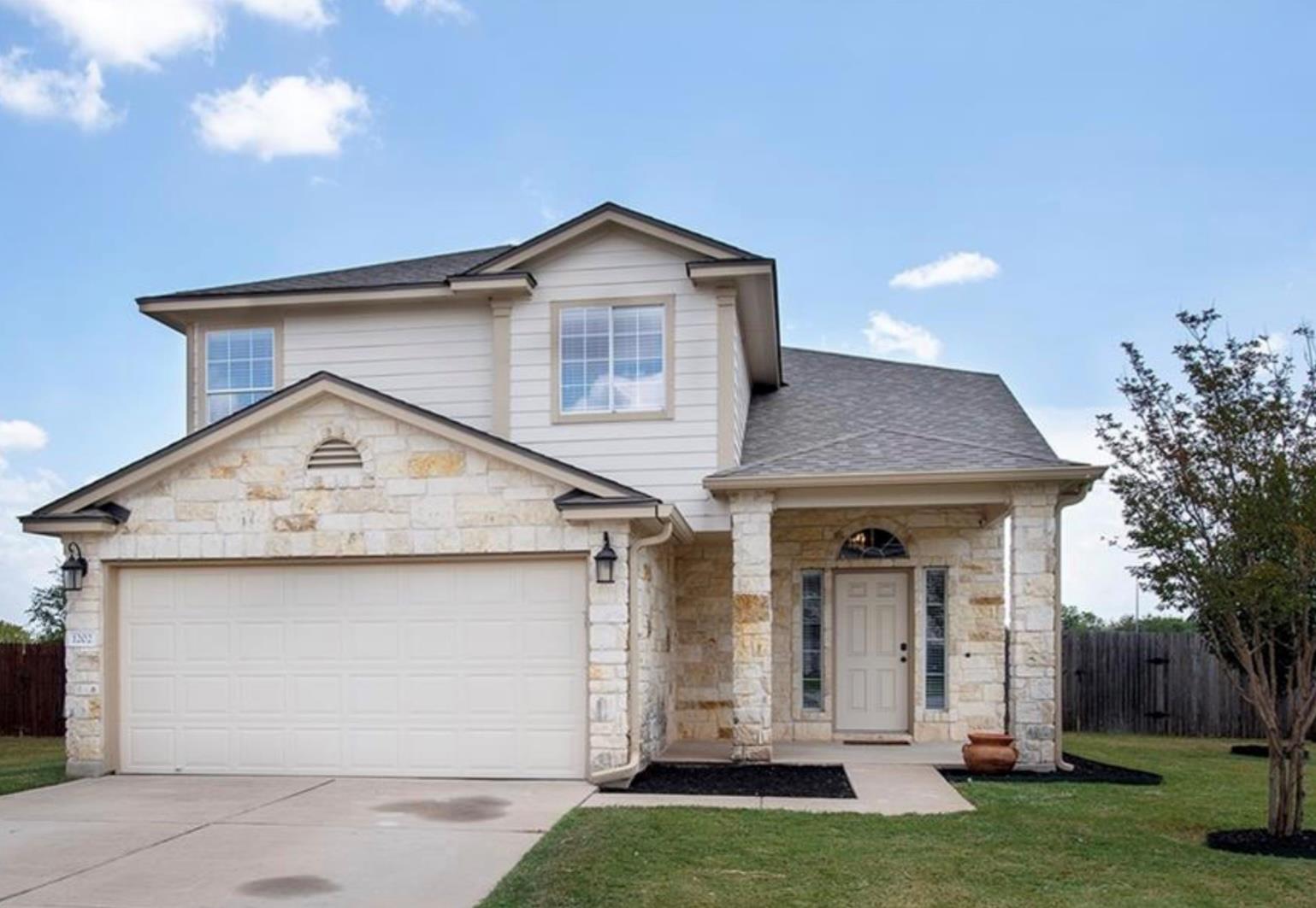 Listing photo 1 of 1202  Hensley Dr