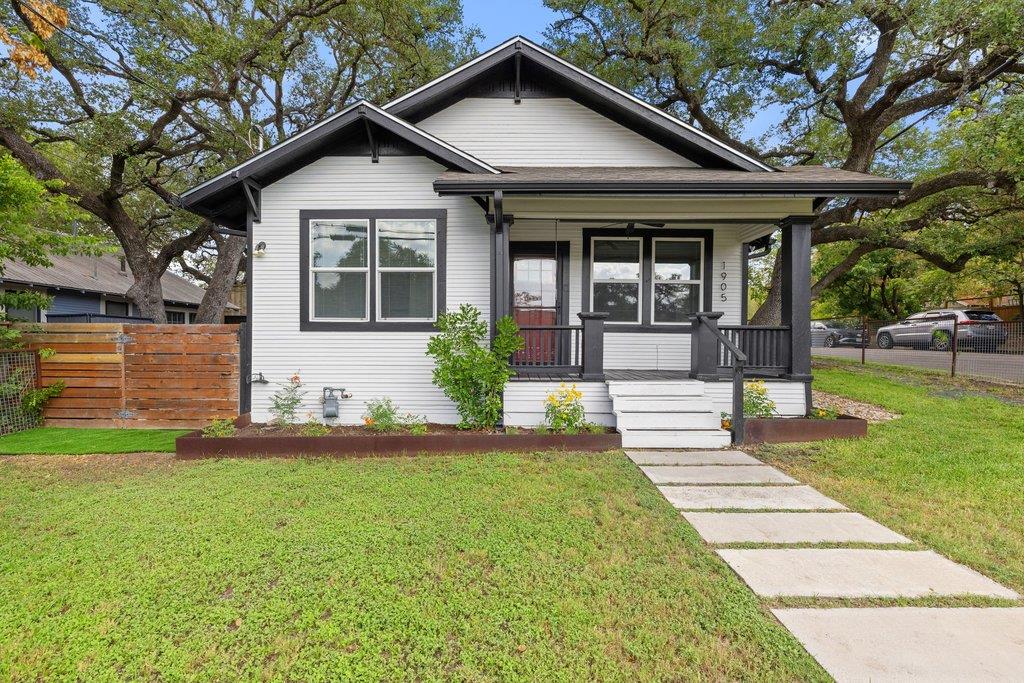 Listing photo of 1905  Brackenridge St