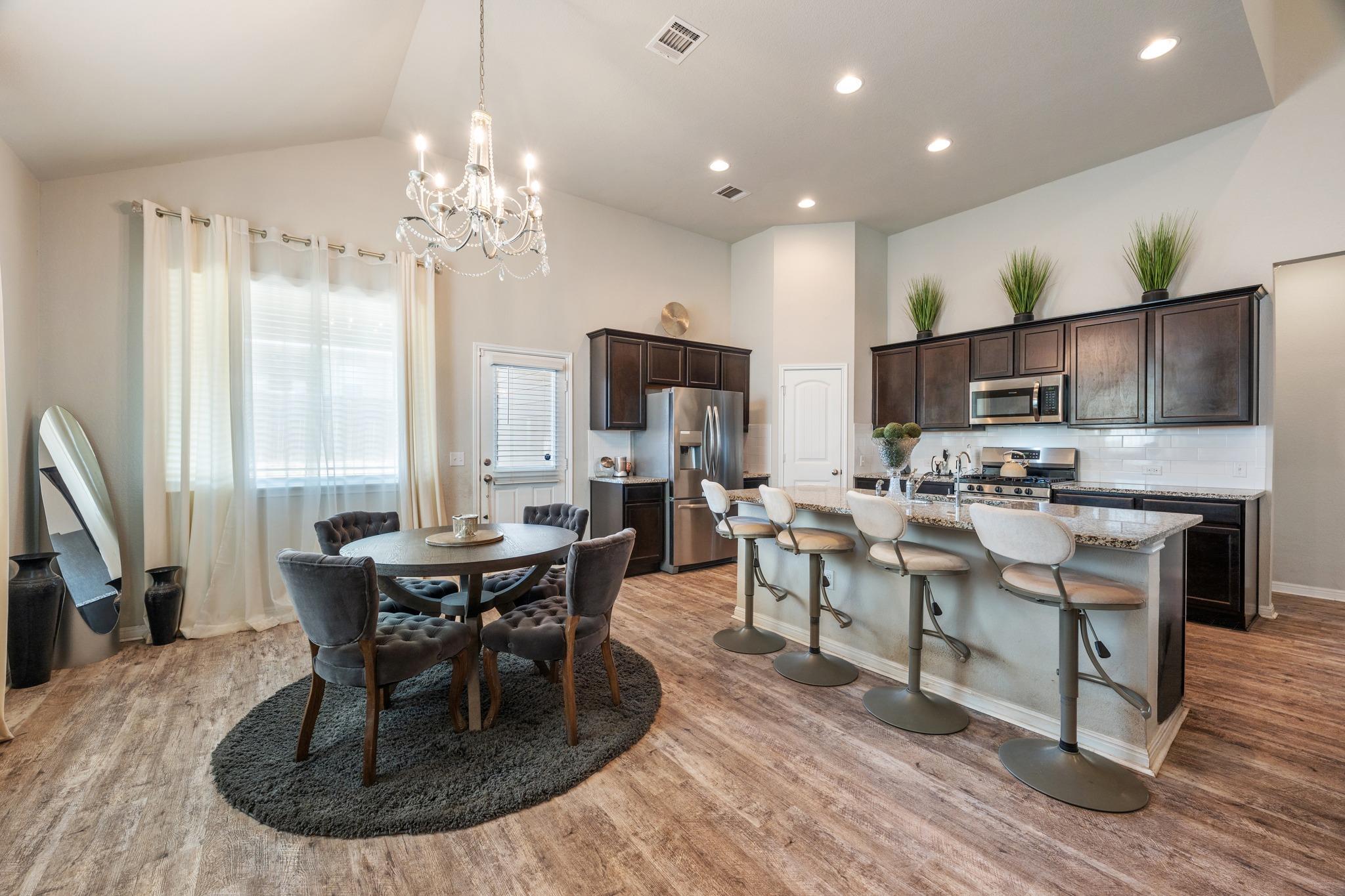Listing photo 1 of 133  Empress Tree Dr