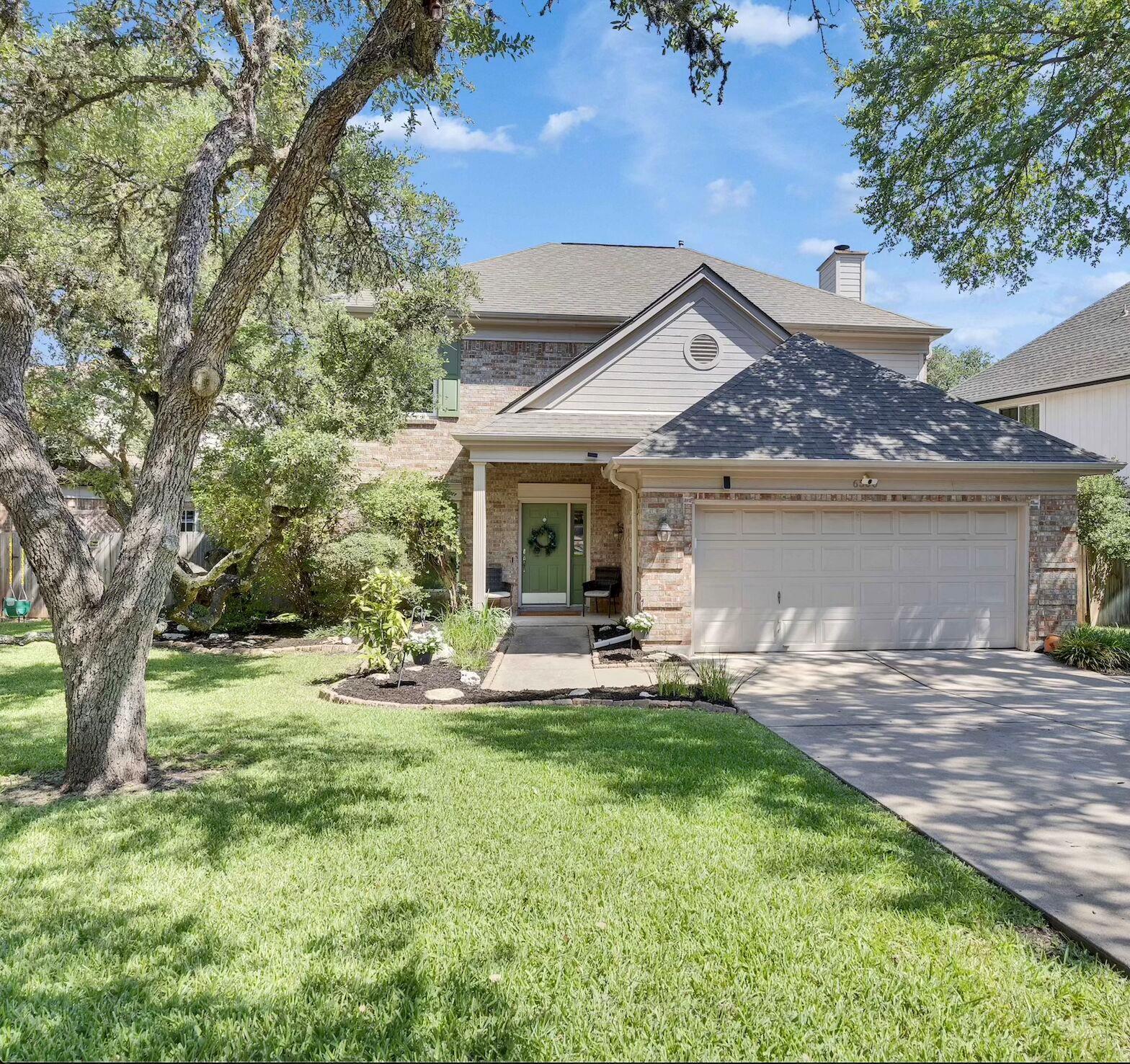 Listing photo 1 of 6500  Walebridge Ln