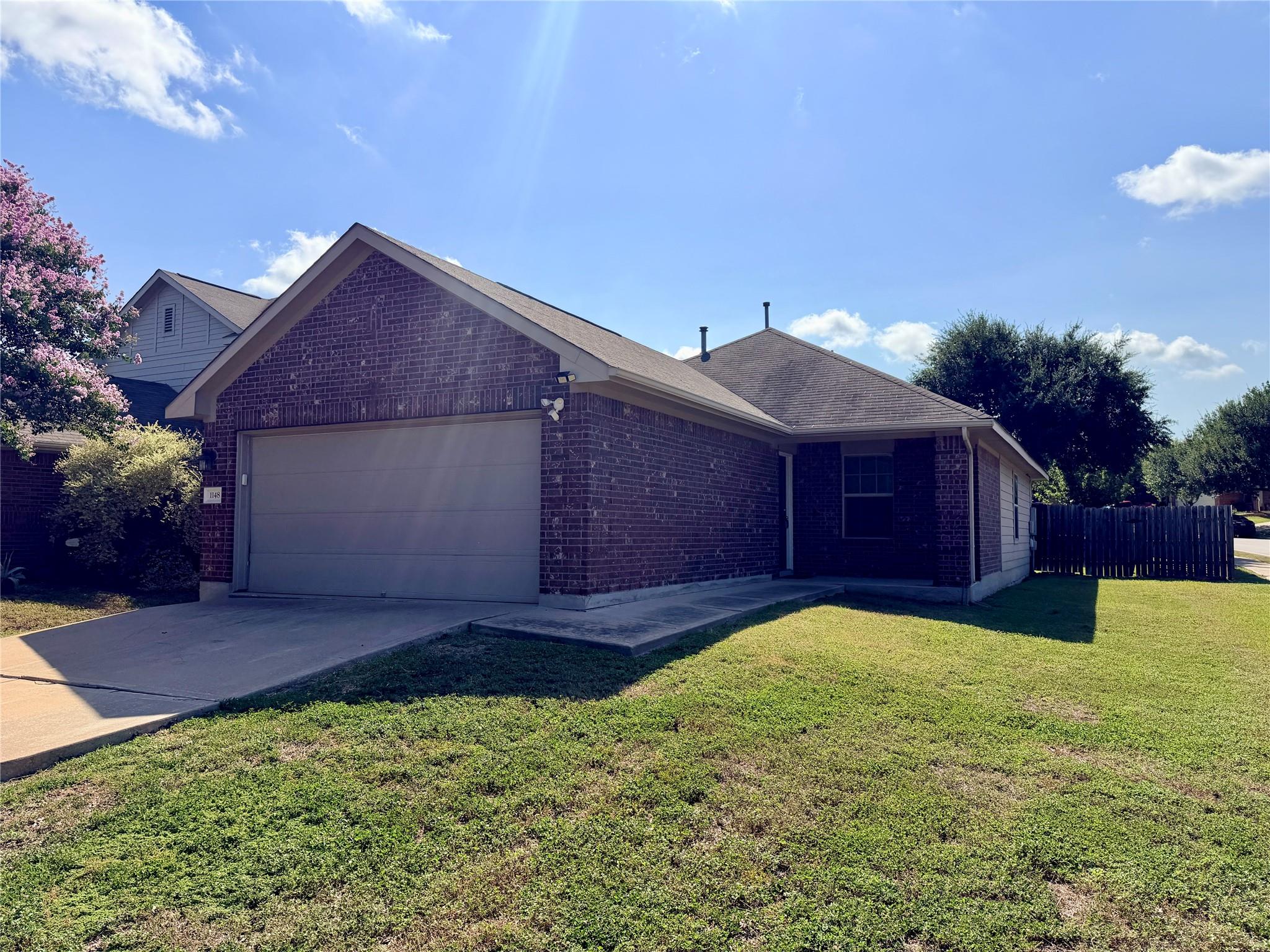 Listing photo 1 of 1148  Shadow Creek Blvd