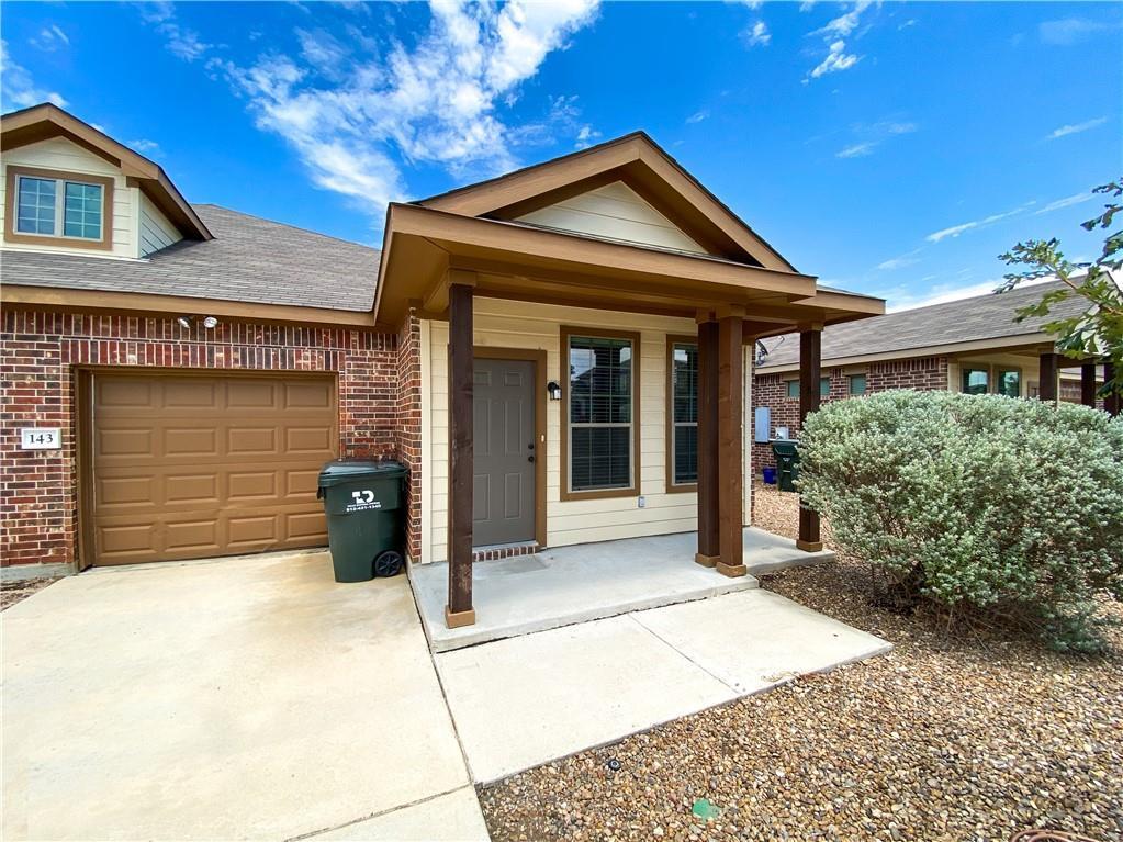 Listing photo 1 of 137  Creekside Villa Dr