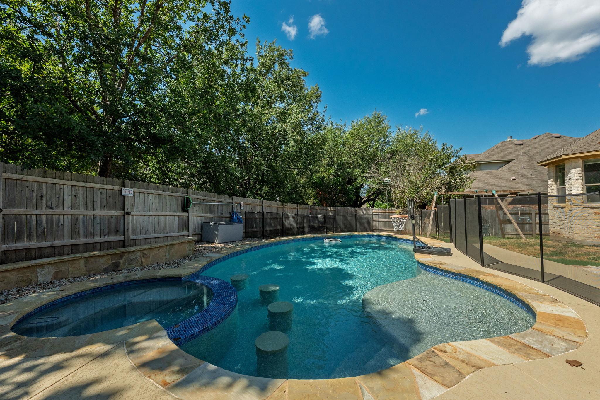 Listing photo 1 of 12905  Little Dipper Path