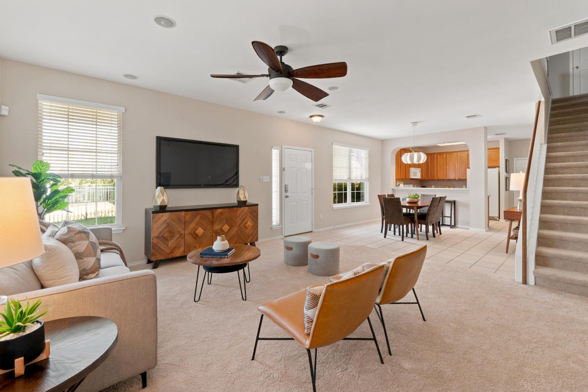 Listing photo 1 of 1900  Scofield Ridge Pkwy  #202