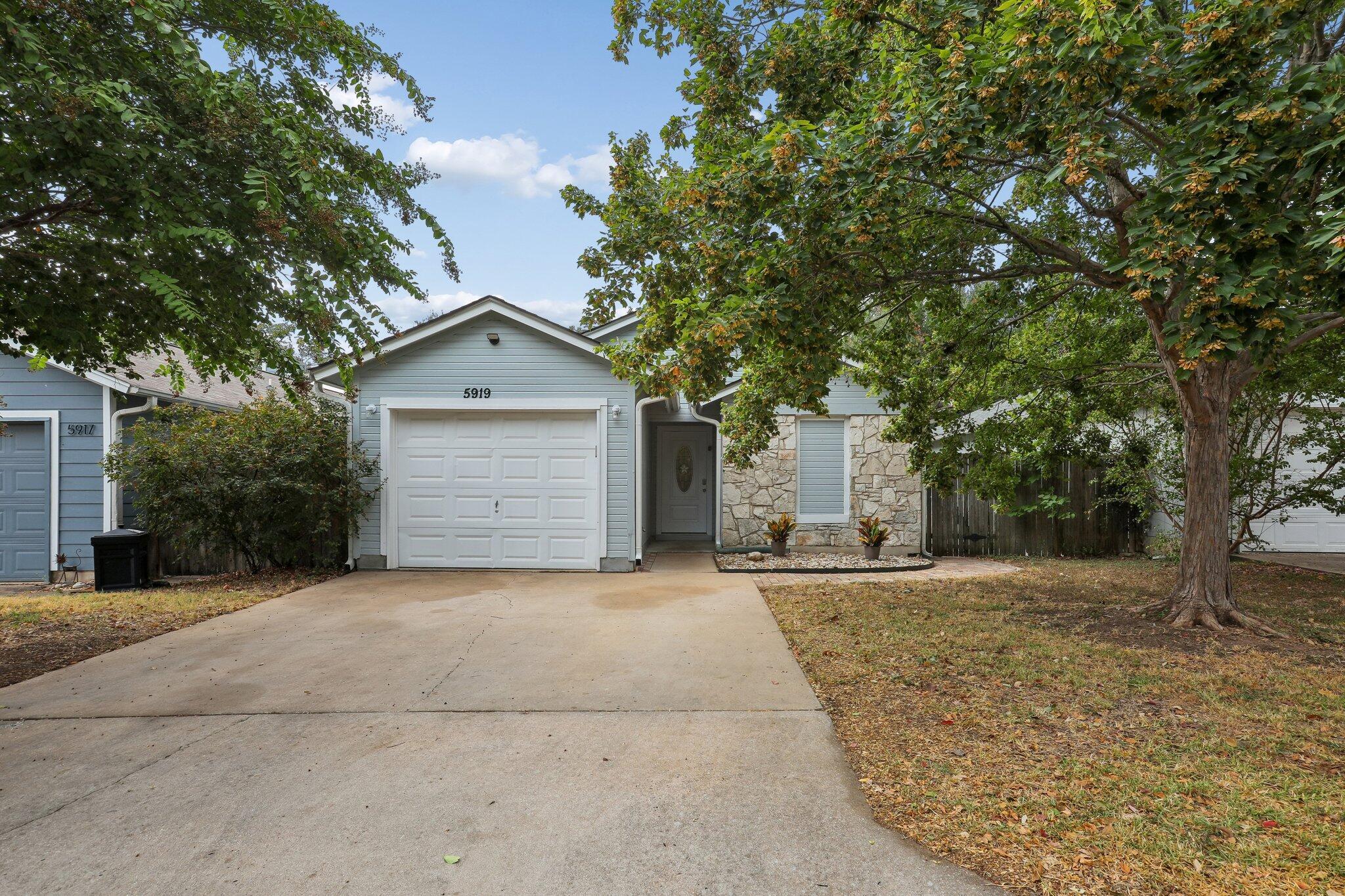 Listing photo 1 of 5919  Kevin Kelly Pl
