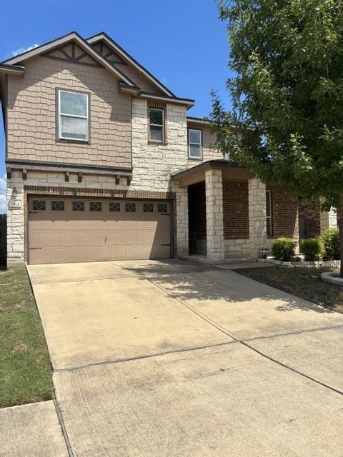 Multi-textured exterior finishes accent this mode