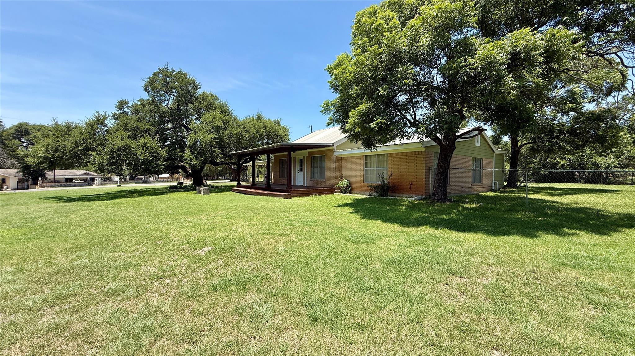 Listing photo 1 of 350  County Road 201 Rd