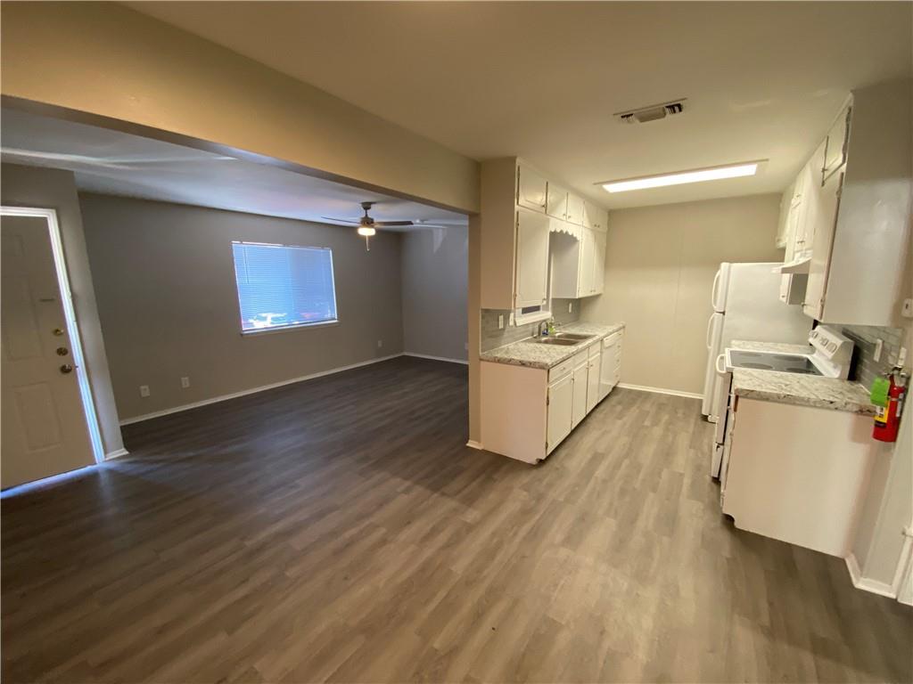 Listing photo 1 of 1053  Linde Ave  #1053