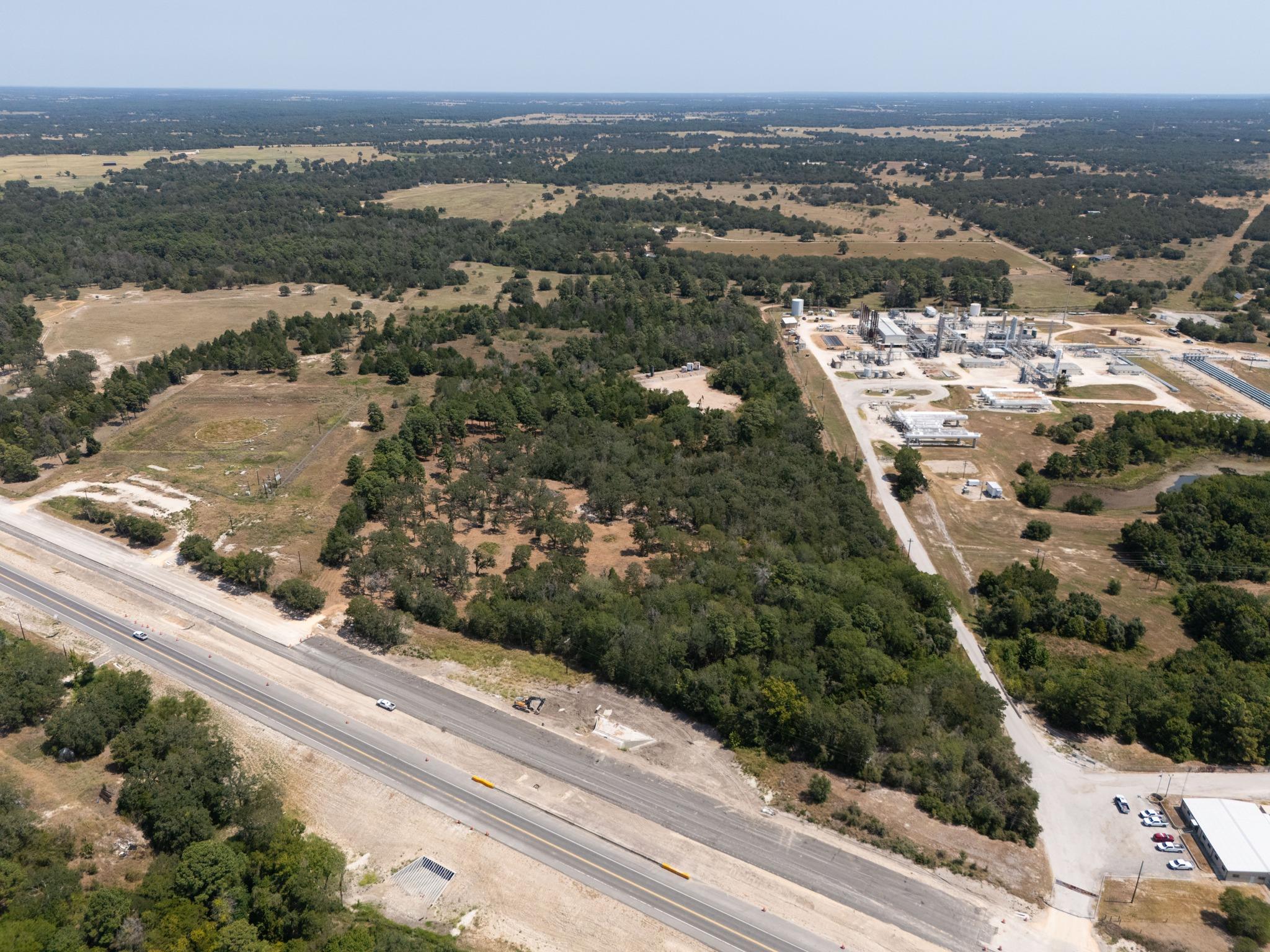 Listing photo 1 of 7604 N US Highway 77 Hwy