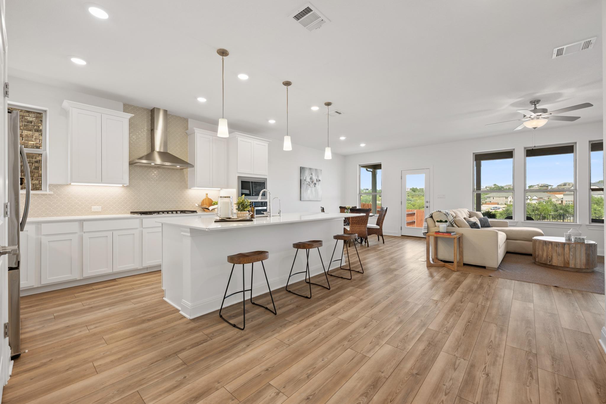 Listing photo 1 of 6605  Apache Plum Ln