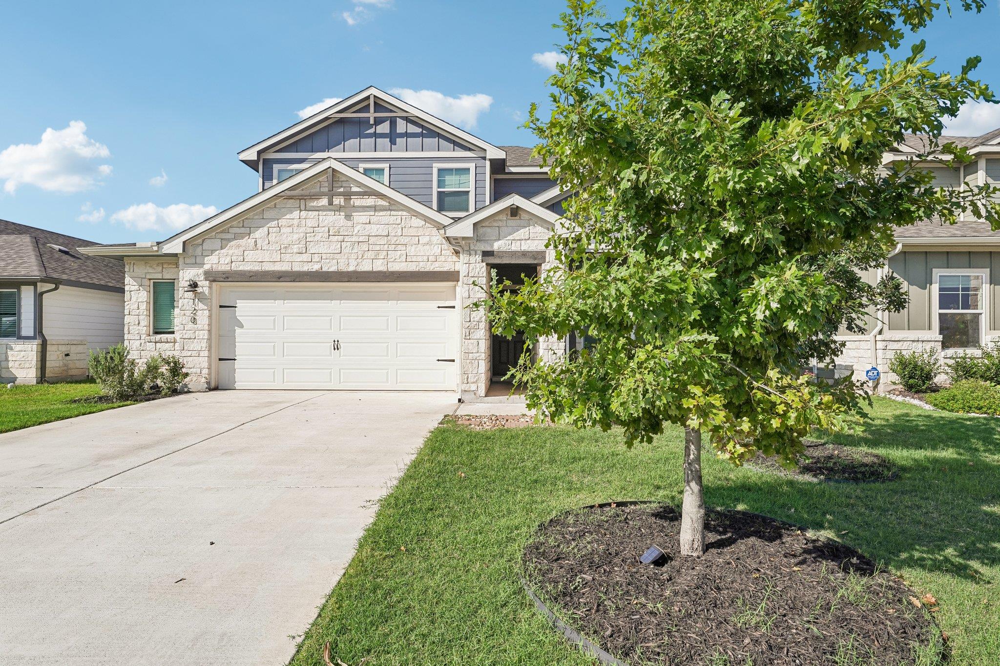 Listing photo 1 of 120  Granite Dome Dr