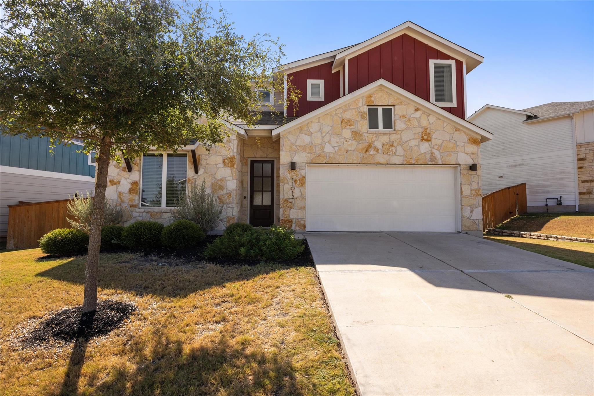 Listing photo 1 of 11012  American Mustang Loop