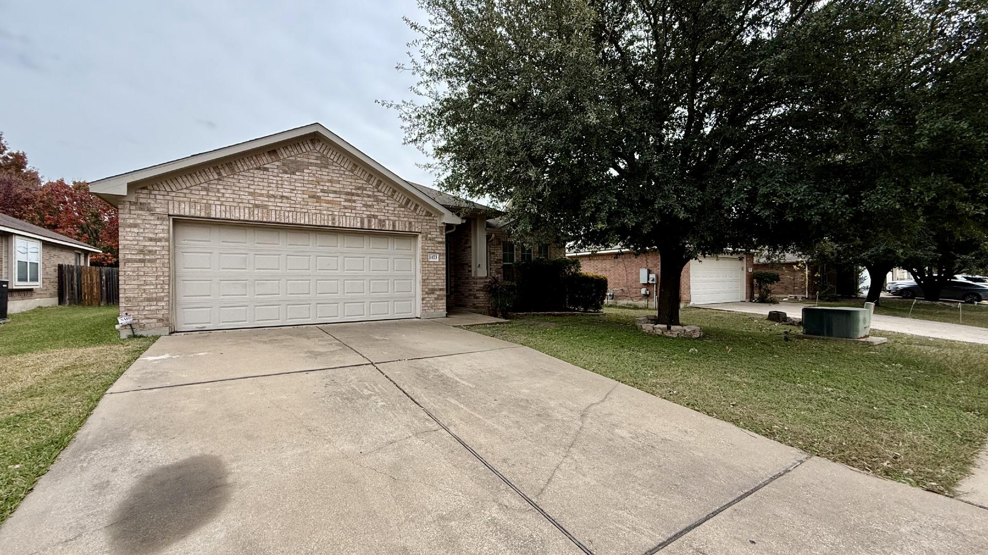 Listing photo 1 of 1473  Rainbow Parke Dr