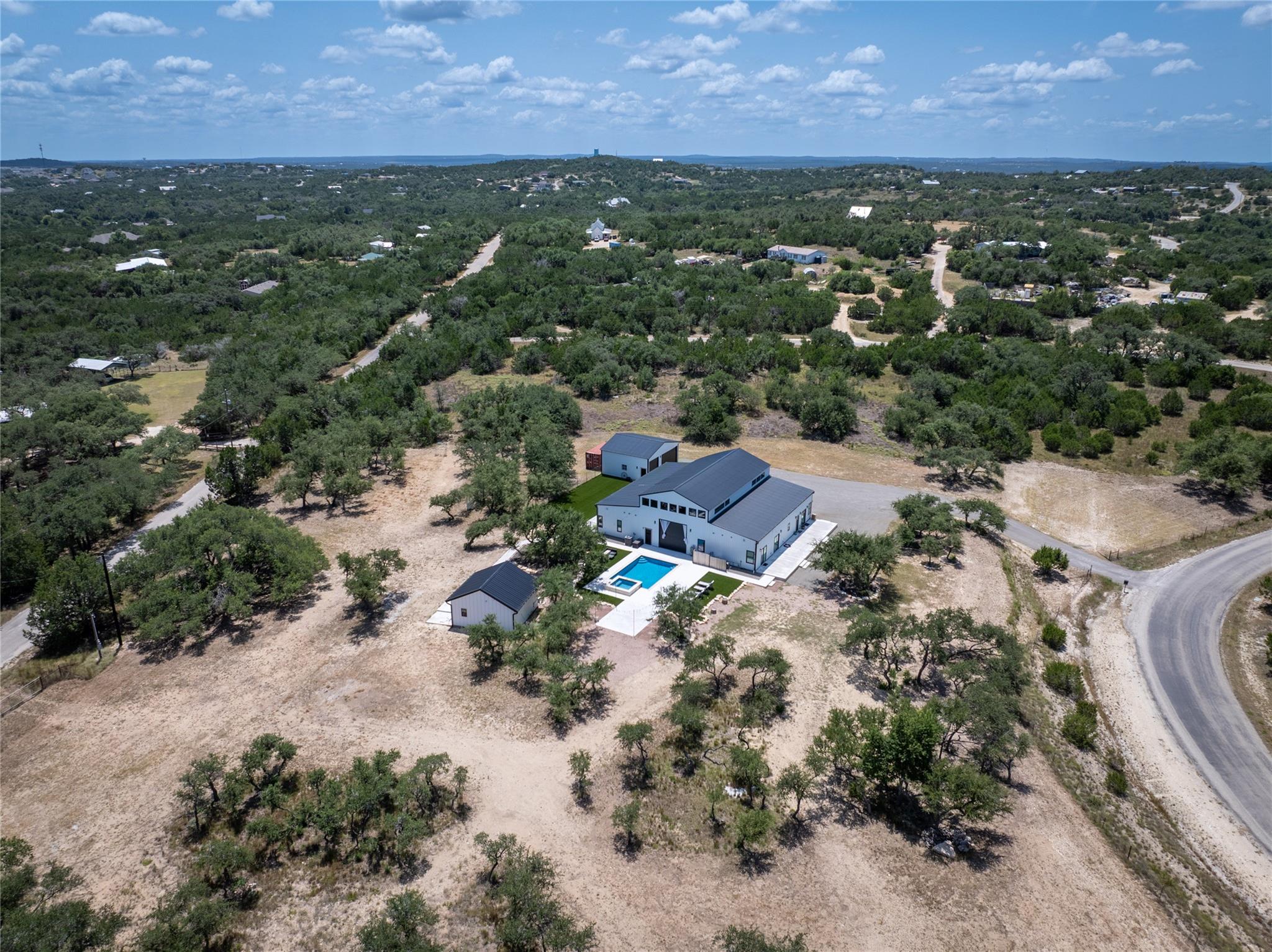 Listing photo 1 of 1118  Harmon Hills Rd