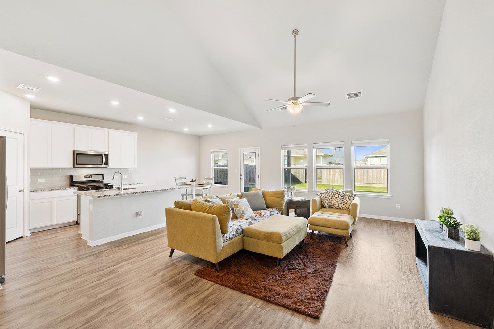 Listing photo 1 of 419  Windy Reed Rd