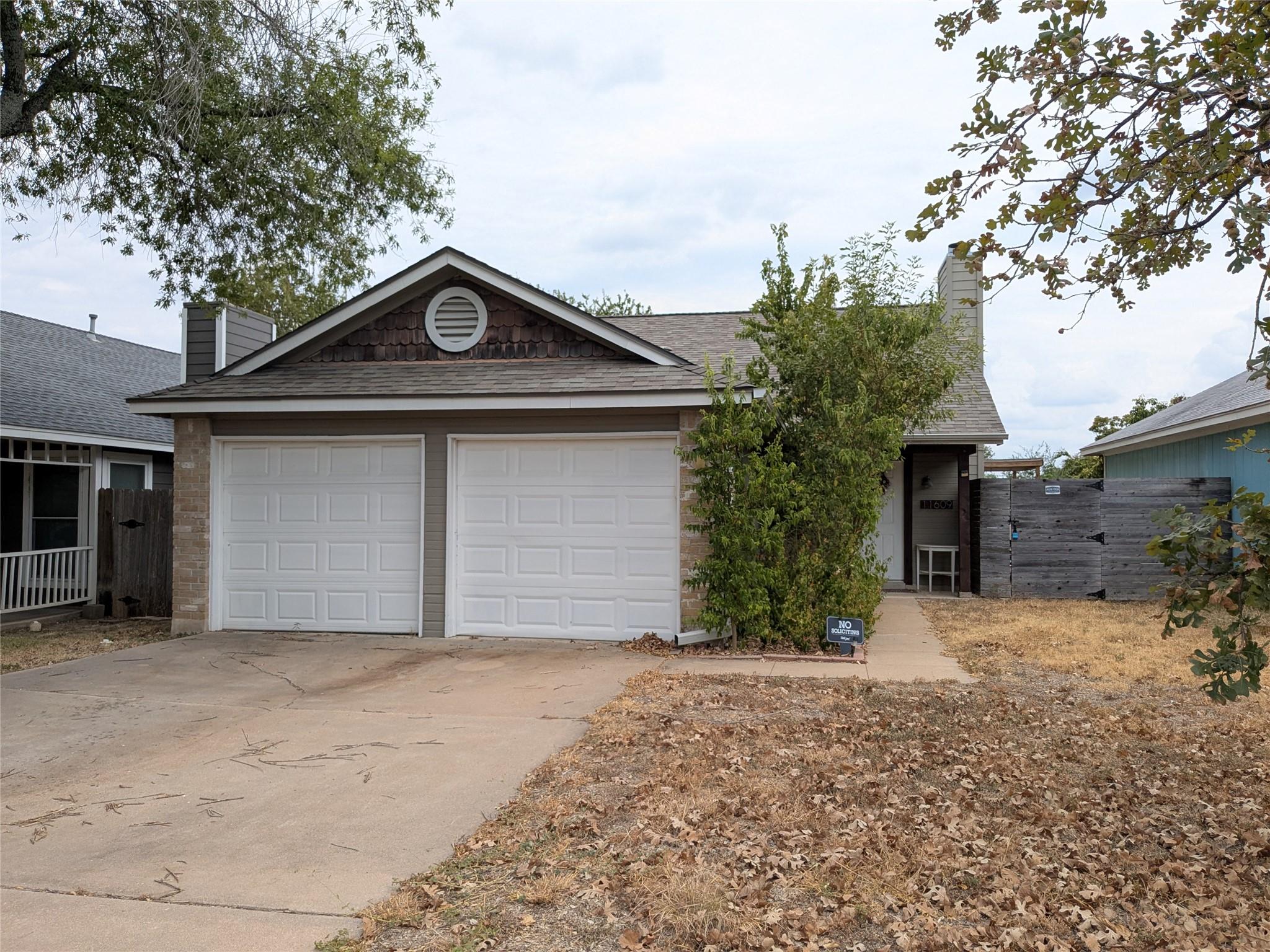 Listing photo 1 of 11609  Tallow Field Way