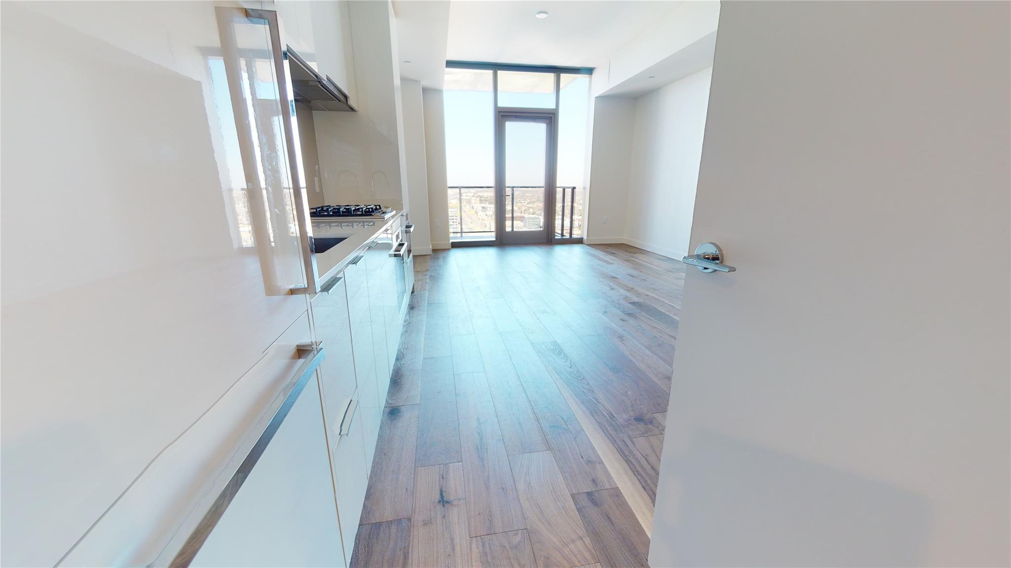 Listing photo 1 of 44  East Ave  #3804