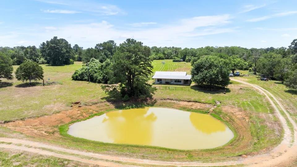 Listing photo 1 of 146  Split Oak Rd