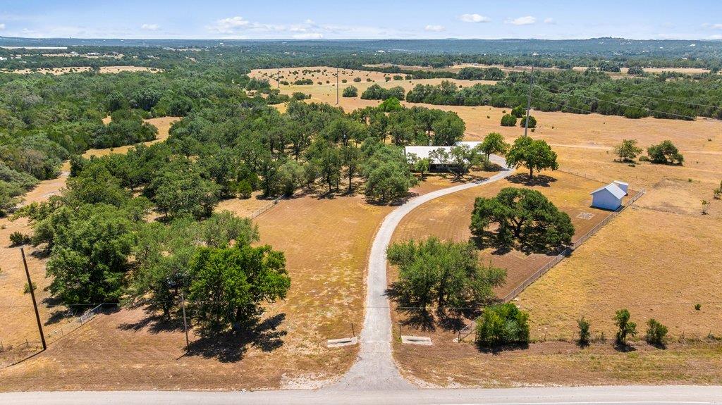Listing photo 1 of 3701  US 290 None