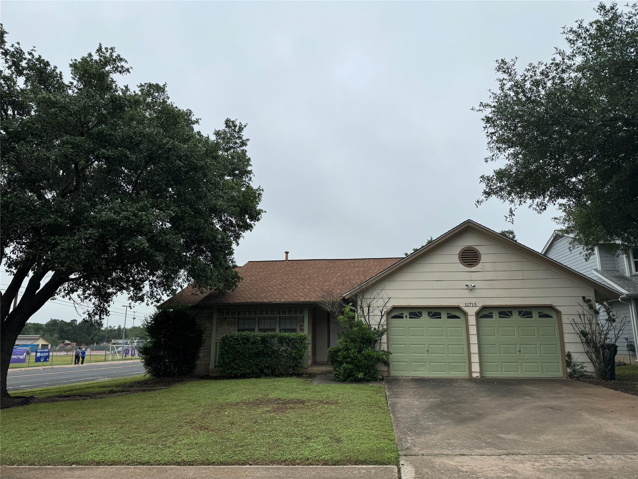 Listing photo 1 of 11715  Birchbark St