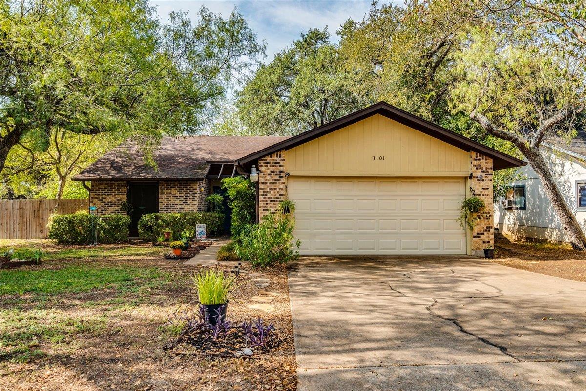 Listing photo 1 of 3101  Evanston Ln