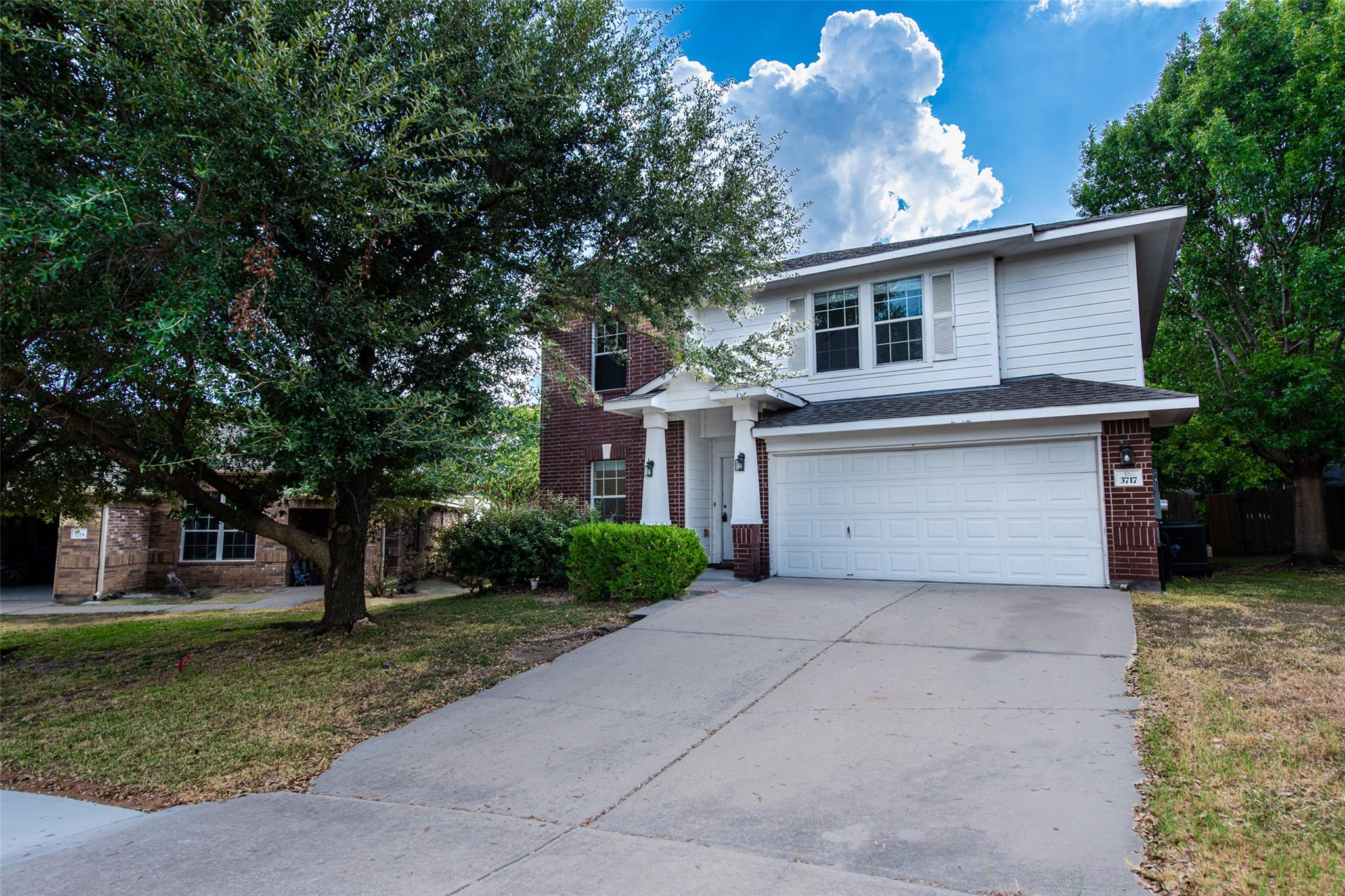 Listing photo 1 of 3717  Holden Ct