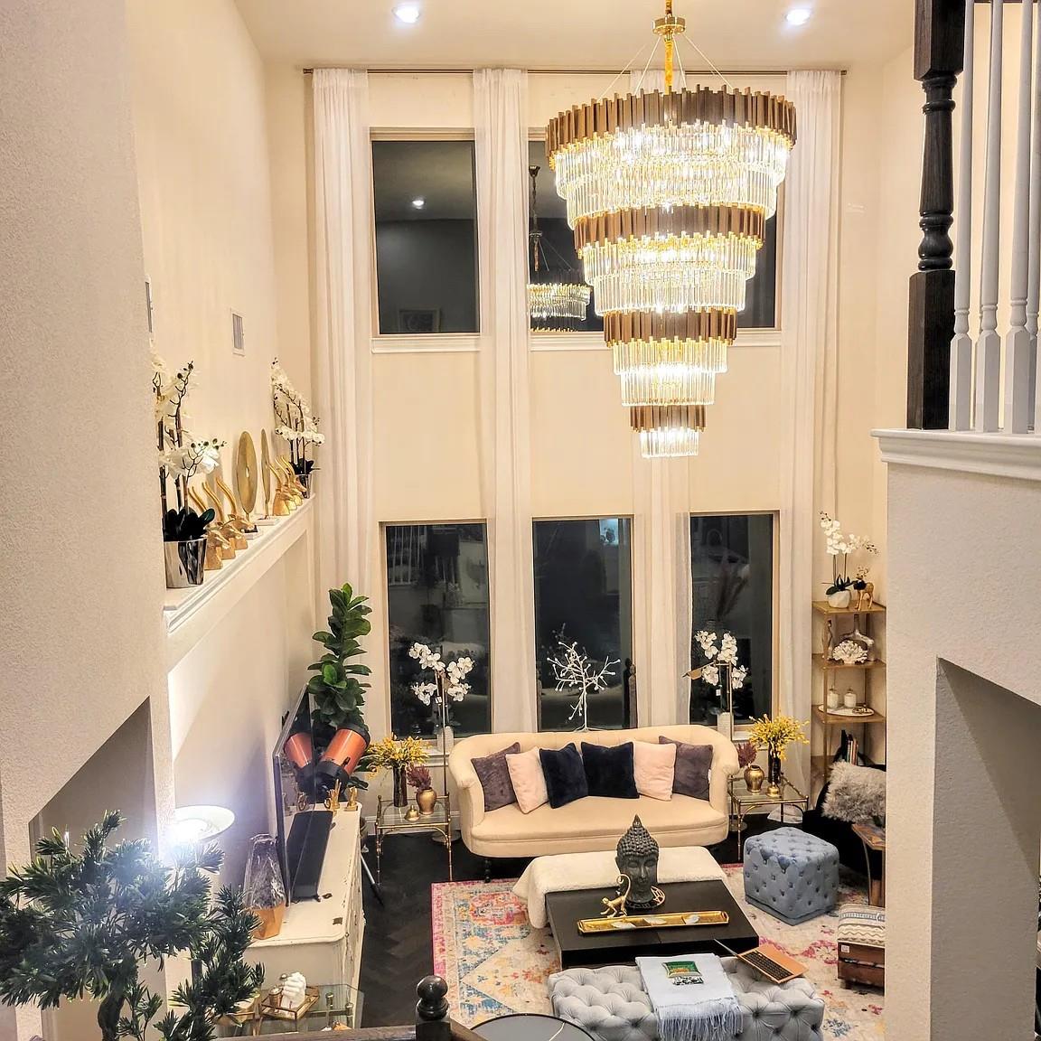 Double-height ceilings and a dramatic multi-tiere