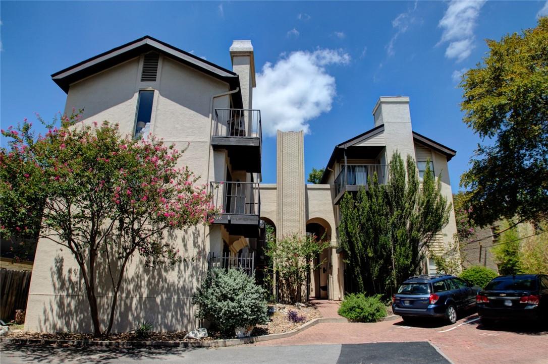 Listing photo 1 of 1306  Norwalk Ln  #304