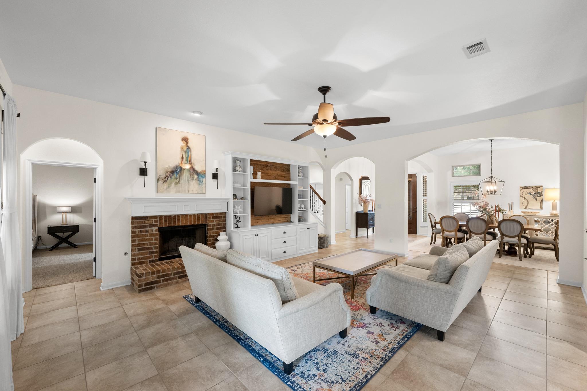 Listing photo 1 of 5025  Pyrenees Pass