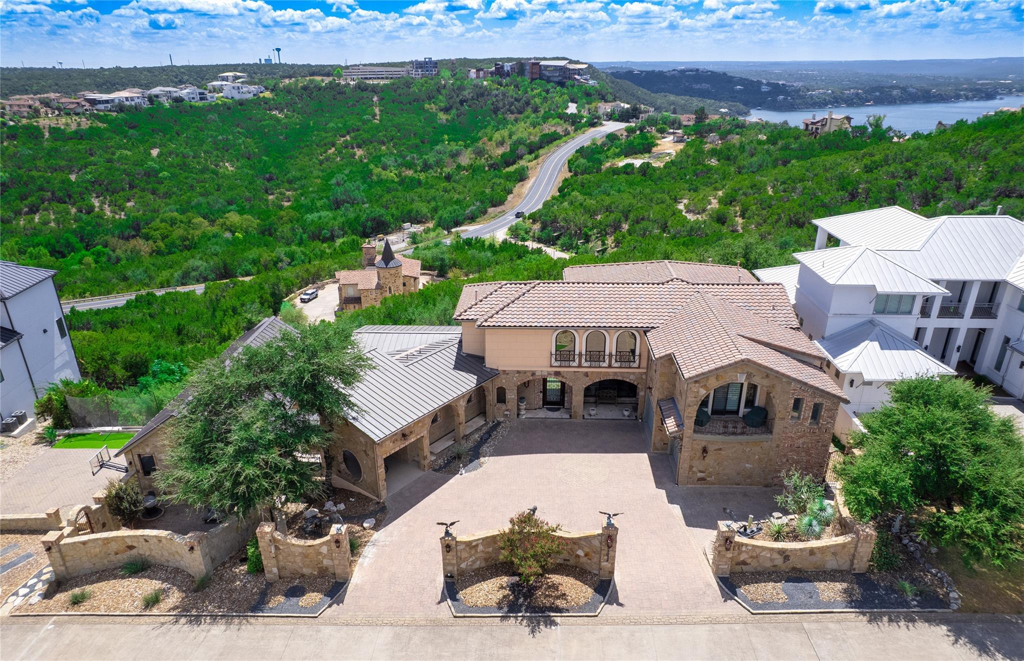 Listing photo 1 of 12925  Luna Montana Way S