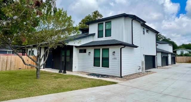Listing photo 1 of 200 W Goforth Rd