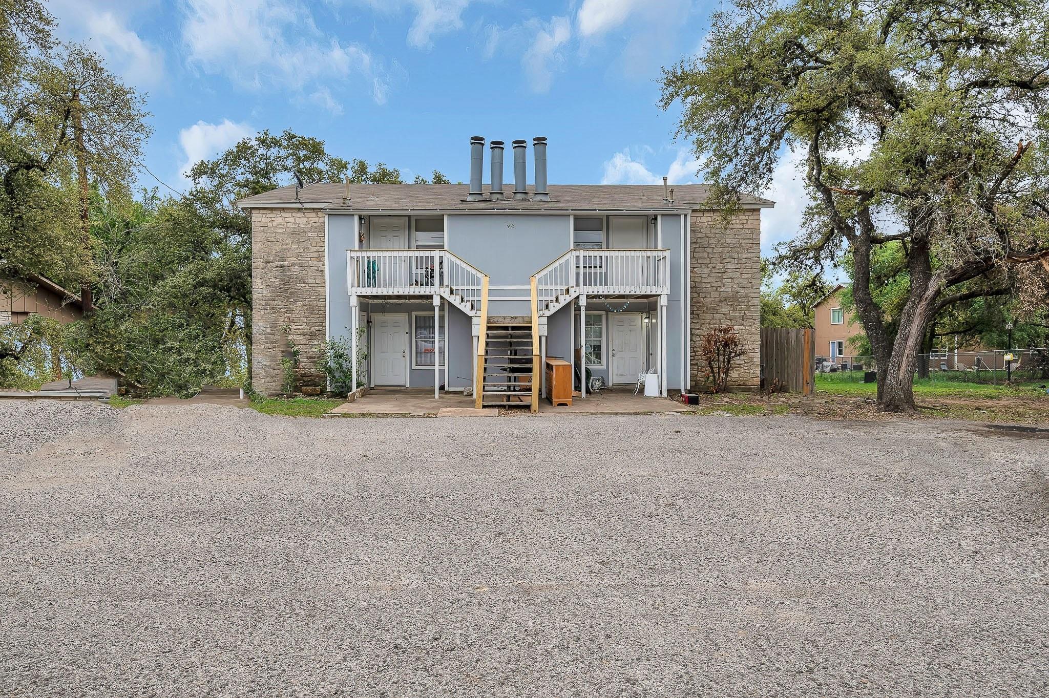 Listing photo 1 of 500  Algerita Dr  #C