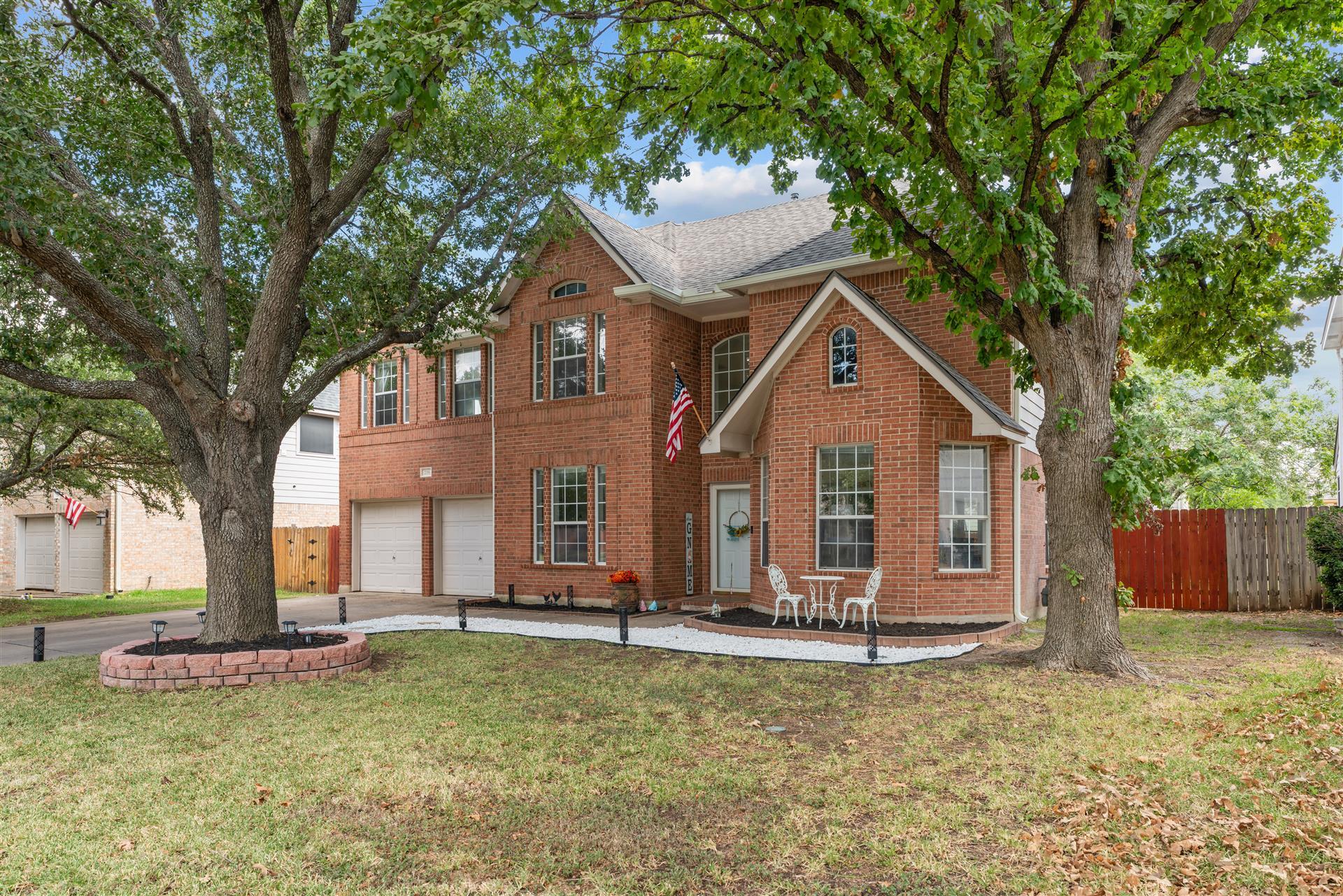 Listing photo 1 of 706  Churchill Farms Dr