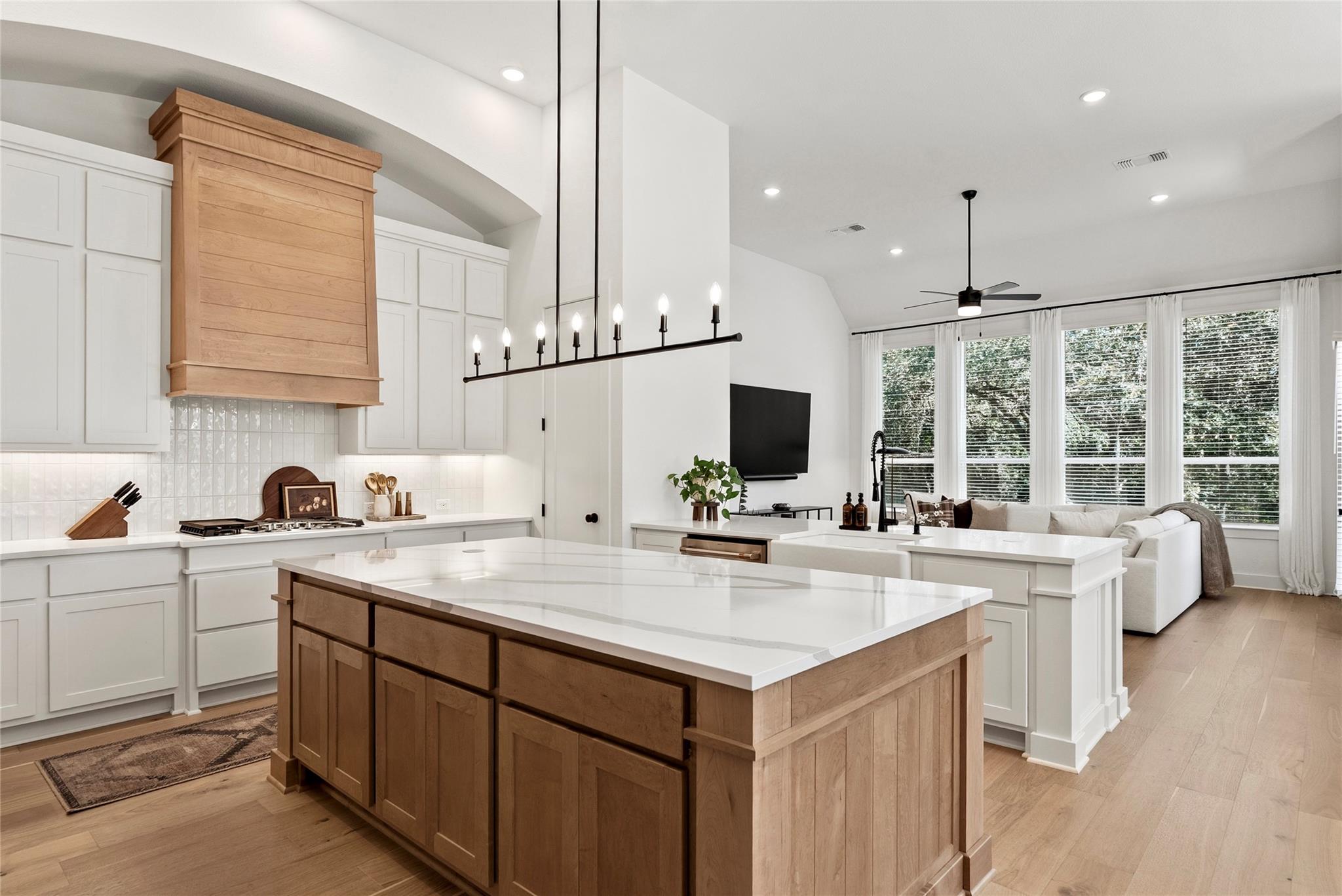 Listing photo of 384  Leaning Rock Rdg