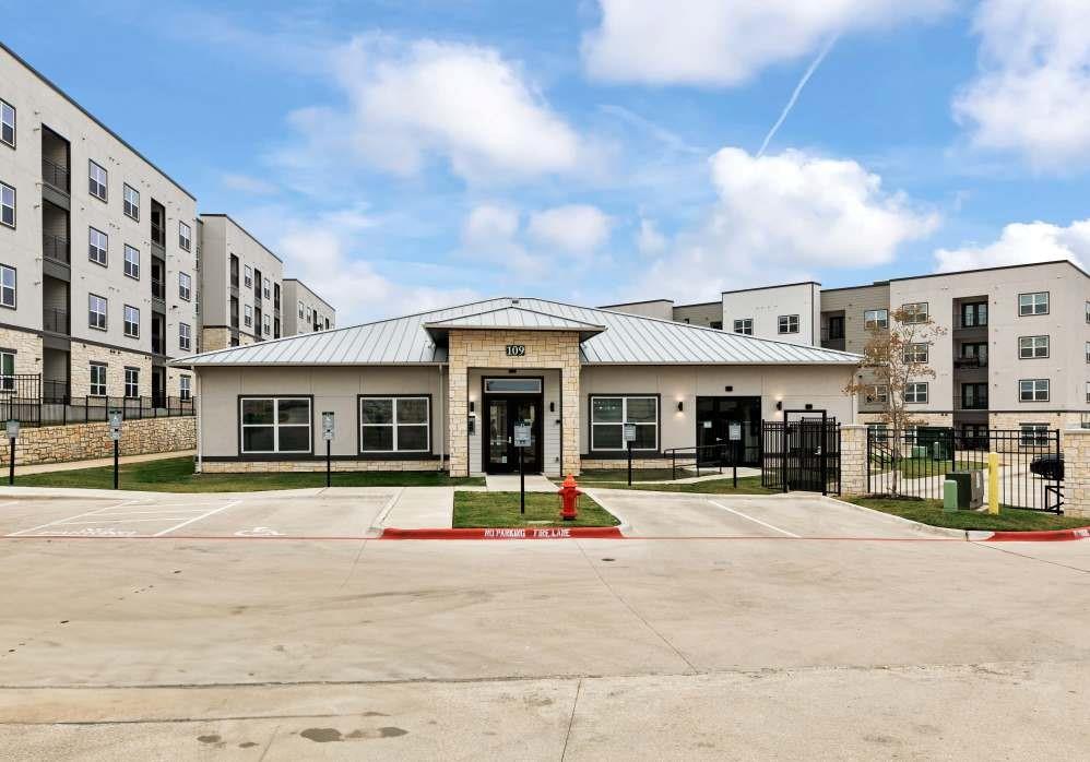 Listing photo 1 of 13411  FM812 Rd  #4103