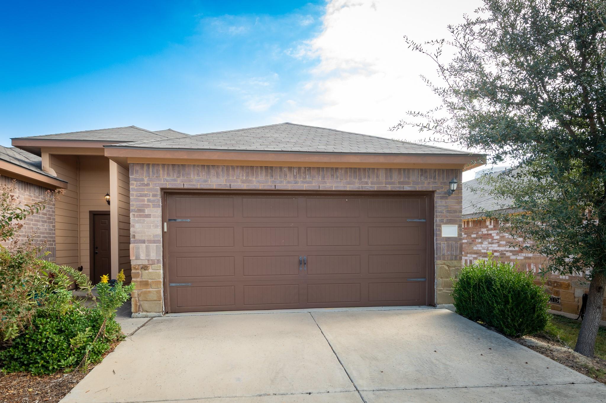 Listing photo 1 of 455  JACK RABBIT Ln  #B