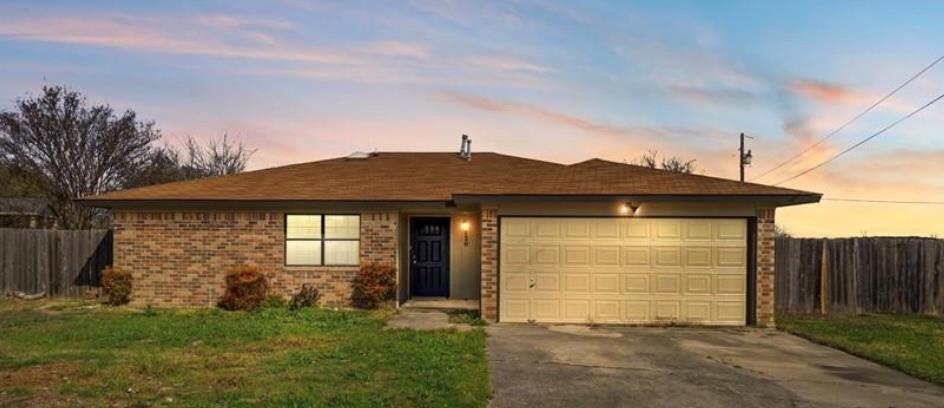 Listing photo 1 of 130  Jordan Loop