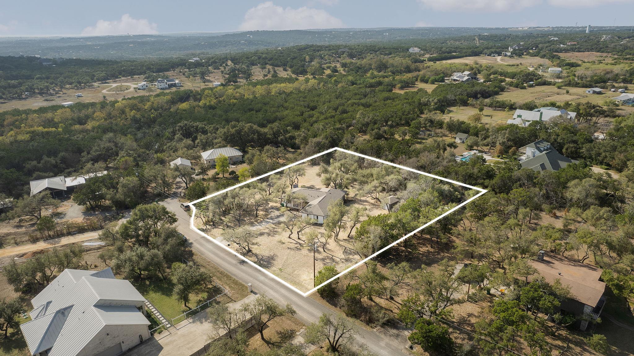 Listing photo 1 of 11306  Zyle Ln