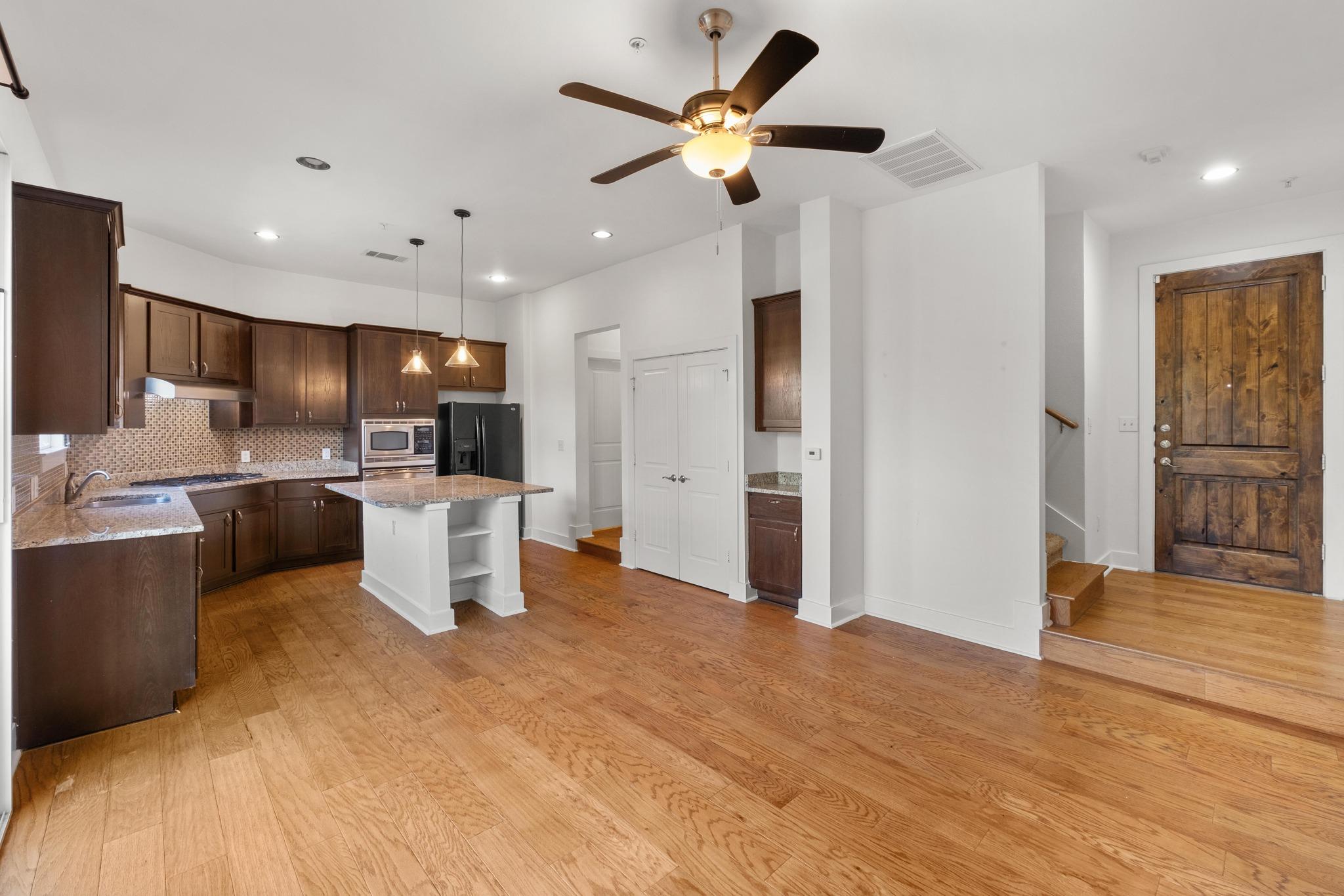 Listing photo 1 of 8110  Ranch Road 2222 None  #2