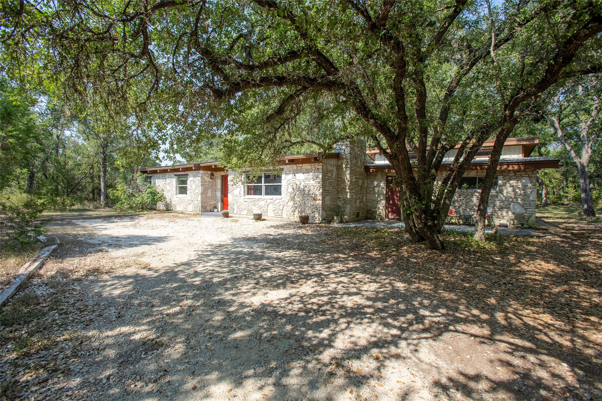 Listing photo 1 of 111  Merrywood Ln