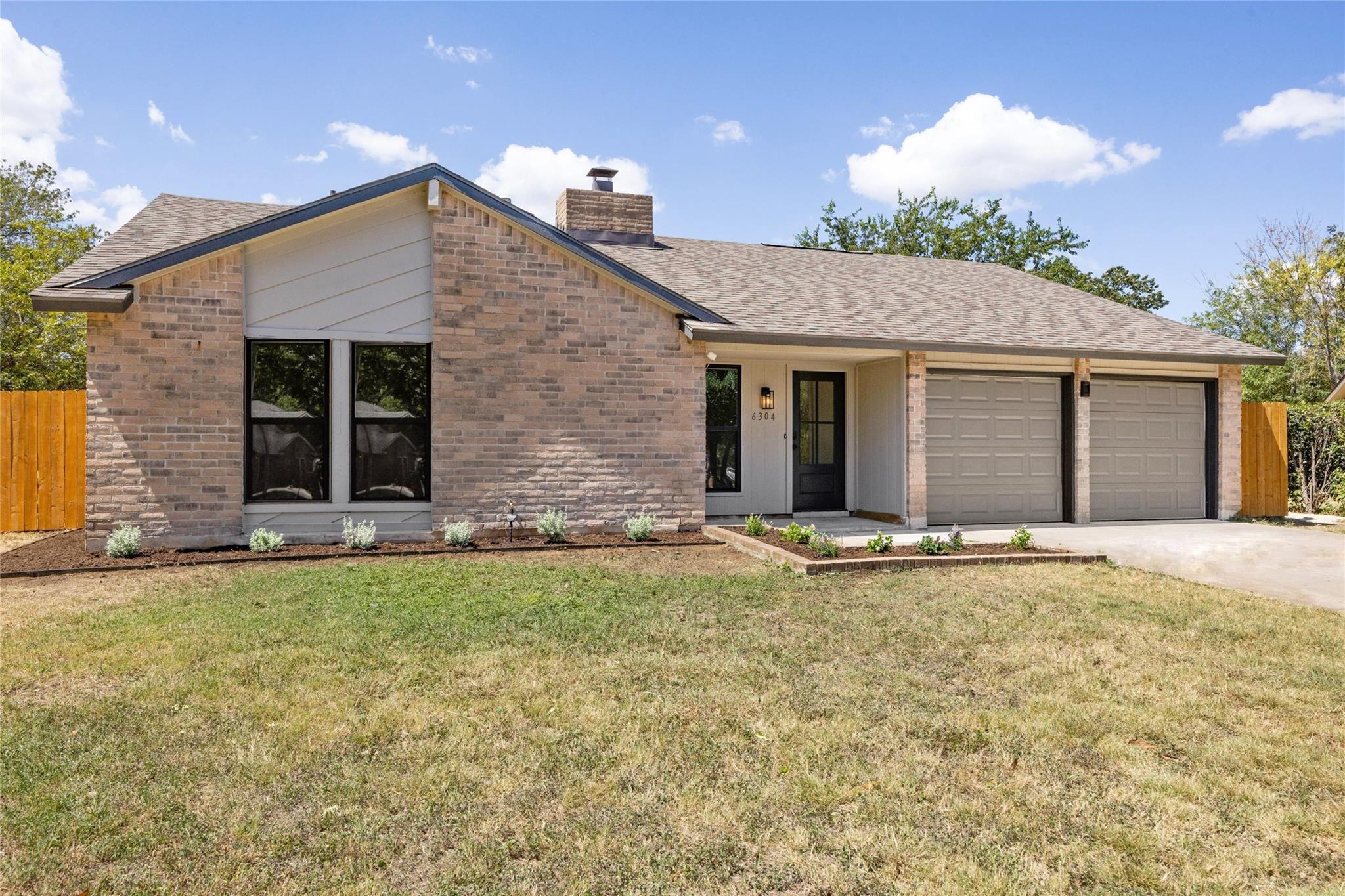 Listing photo 1 of 6304  Cannes Cir
