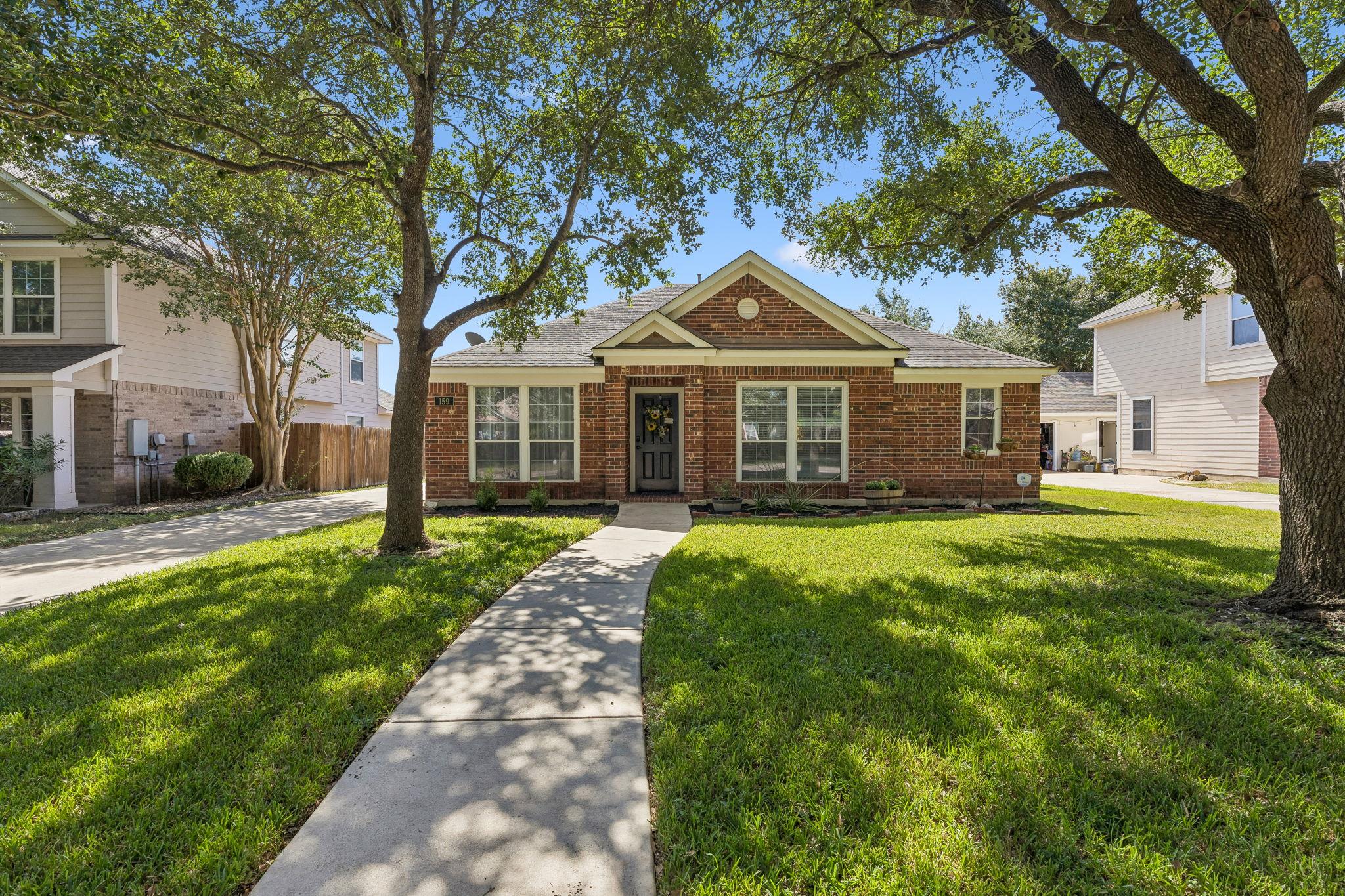 Listing photo 1 of 159  Invierno St