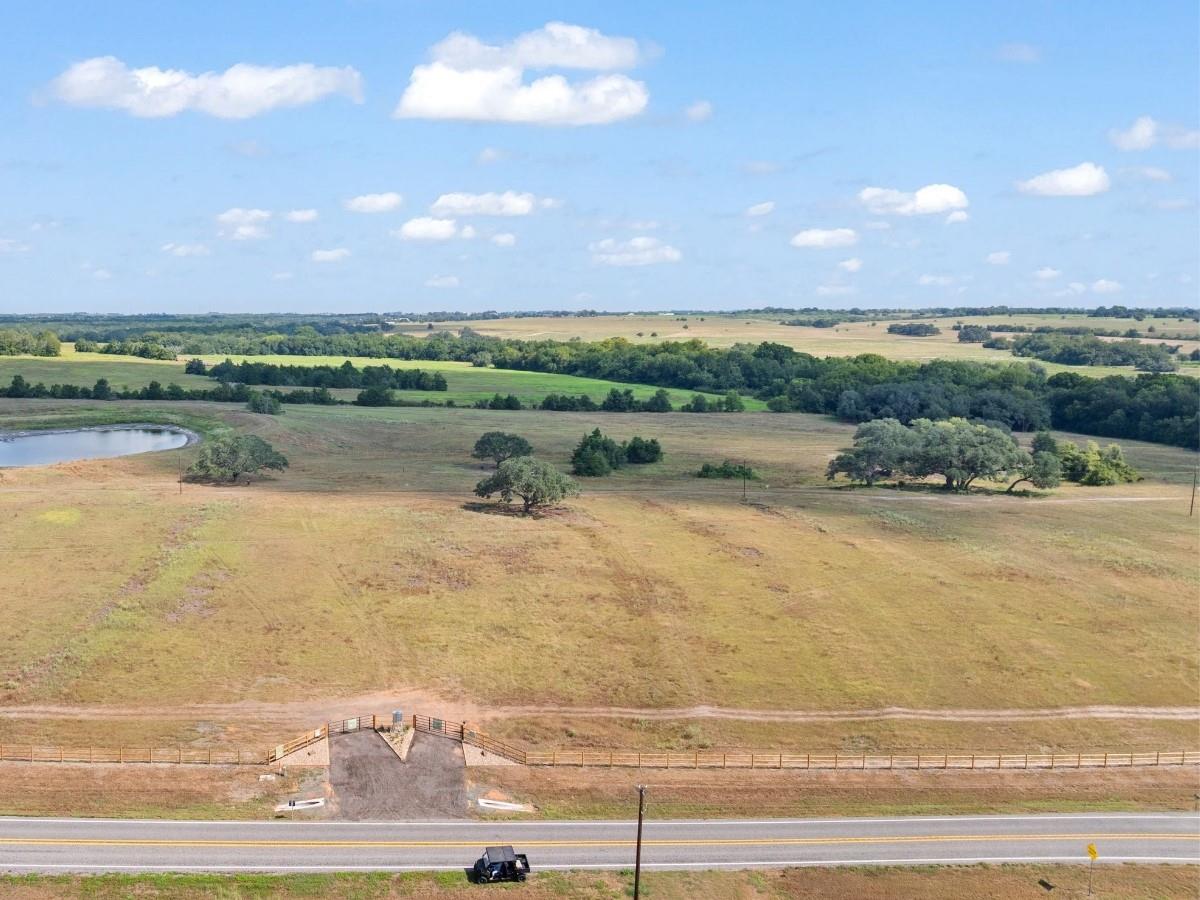 Listing photo 1 of 2955  FM 956 None