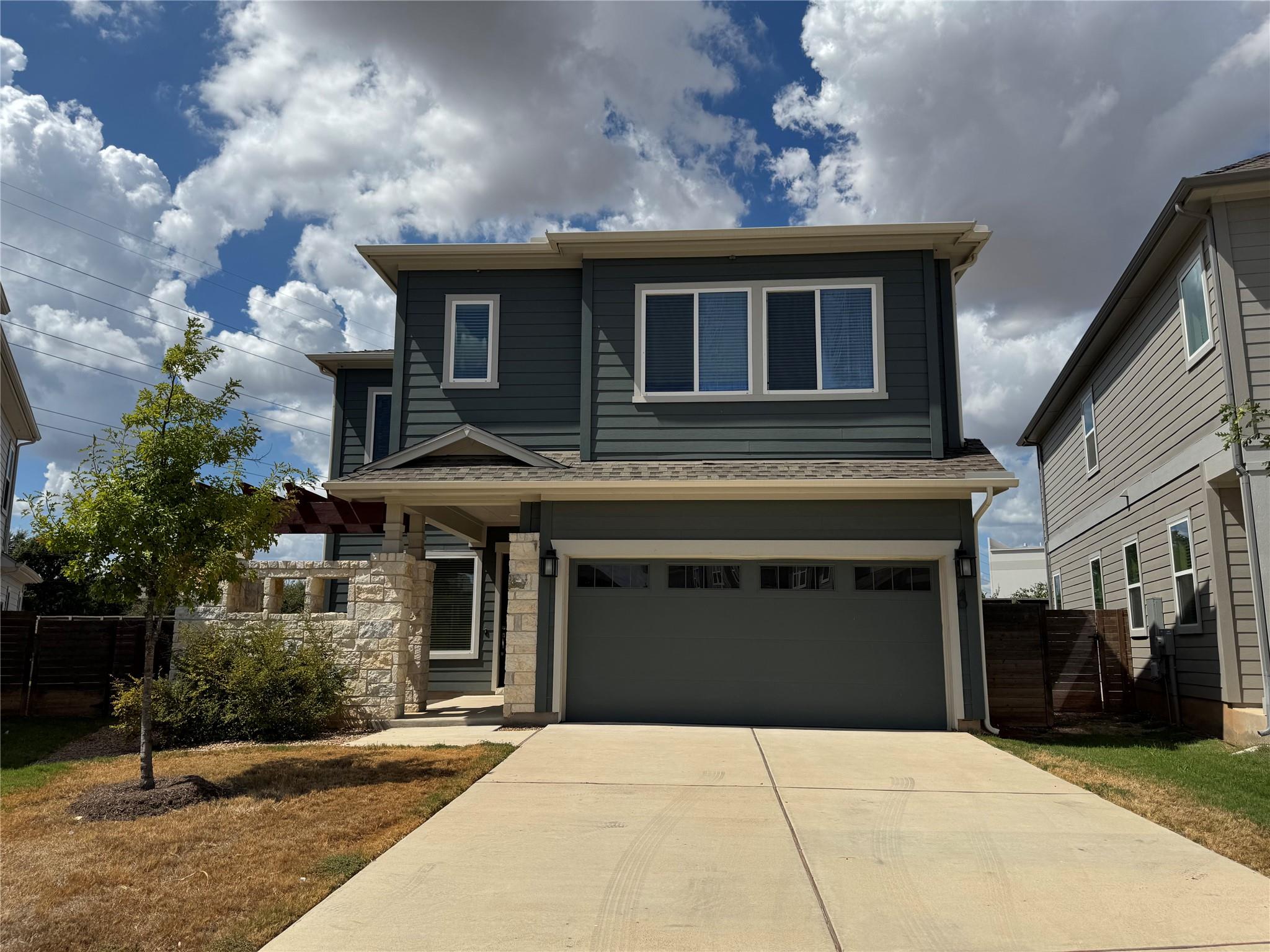 Listing photo 1 of 3000  Chisholm Trail Rd  #40