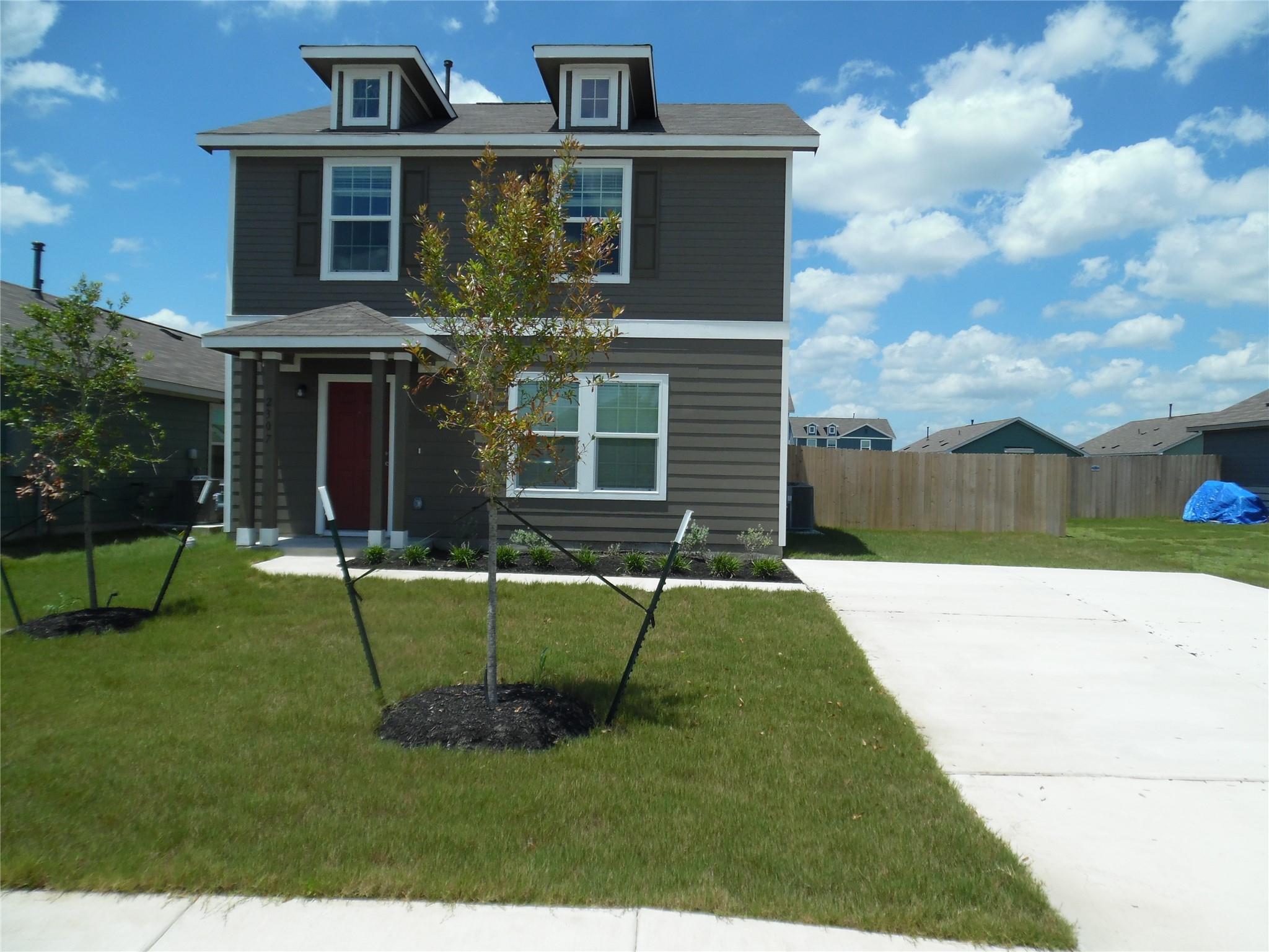 Listing photo 1 of 2307  TORNADO Aly