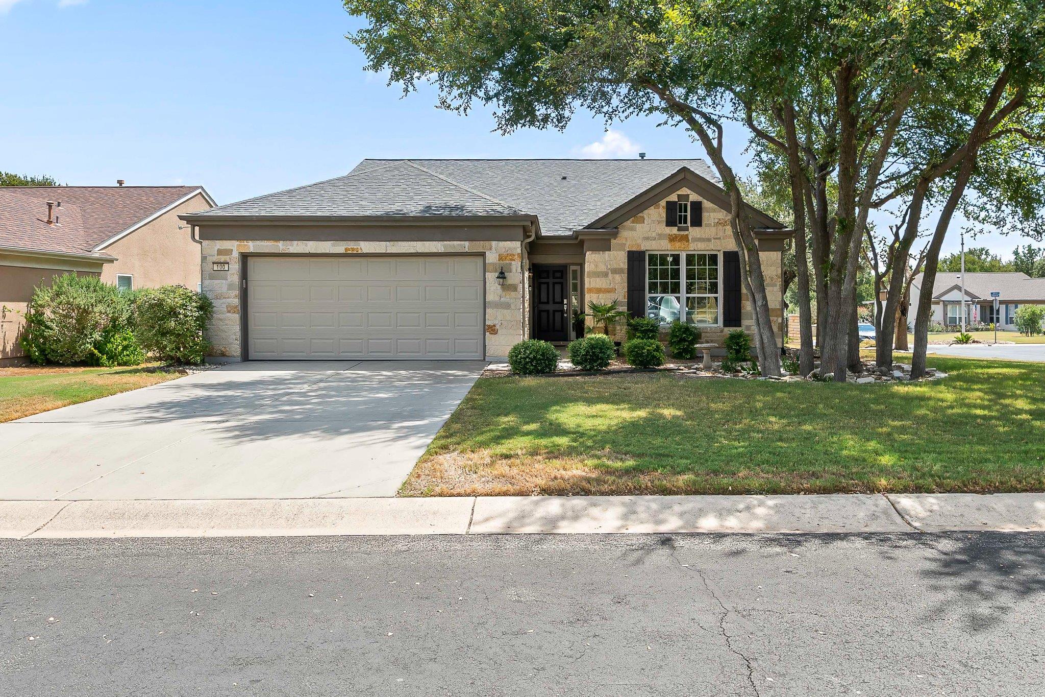 Listing photo 1 of 100  Klondike Dr